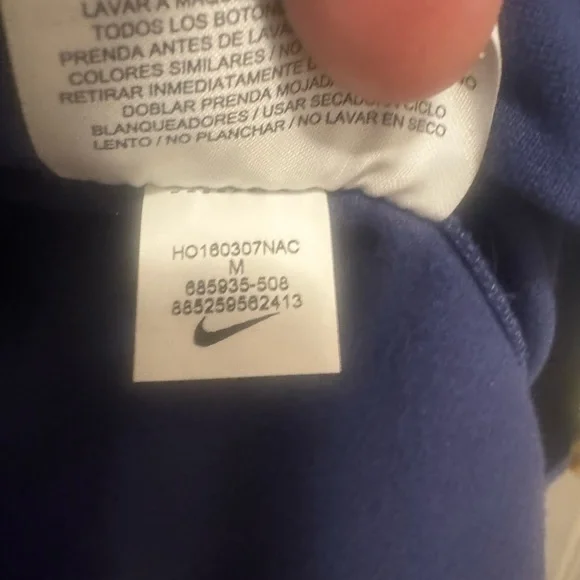 Women's Nike Dri Fit Running Jacket - Picture 7 of 8